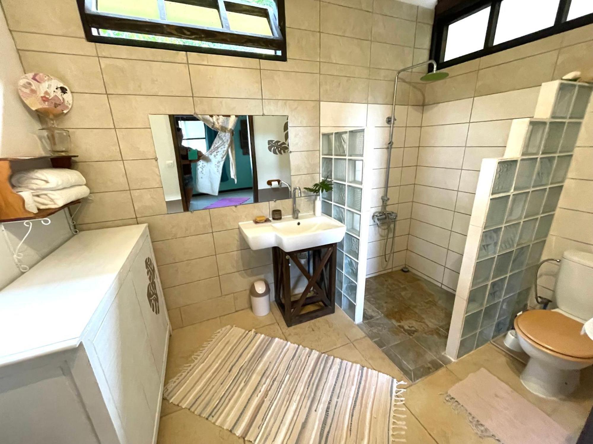 Ferienwohnung Fare Mato Tahaa Patio  Exterior foto